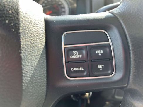 Used 2018 RAM 3500 Tradesman w/ Chrome Appearance Group RWD image 22