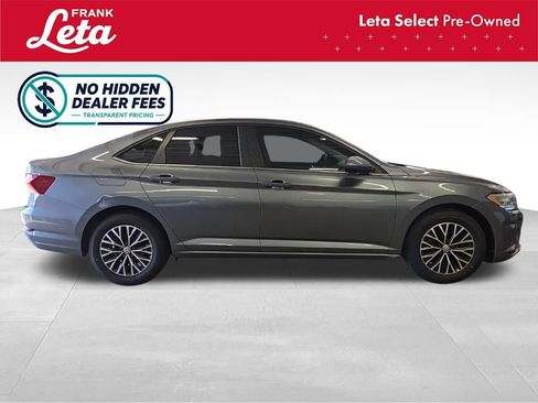 Used 2019 Volkswagen Jetta SE FWD image 8