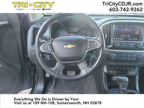 Used 2019 Chevrolet Colorado Z71 w/ Z71 Midnight Edition image 18