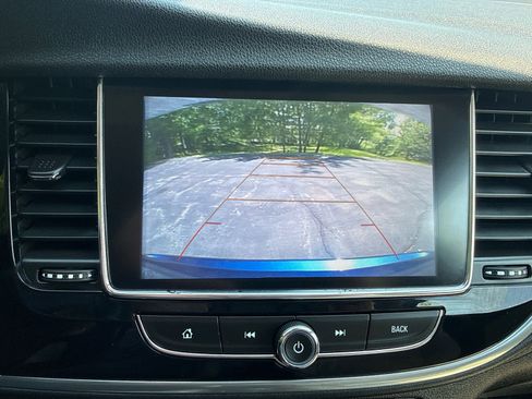 Used 2019 Buick Encore Essence FWD image 20