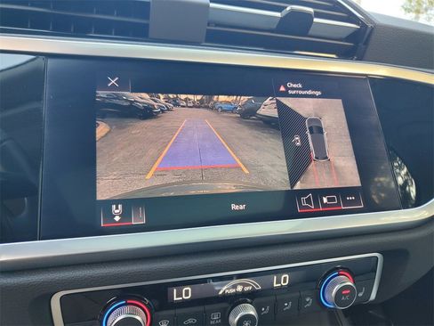 Used 2022 Audi Q3 2.0T Premium Plus w/ Premium Plus Package image 28