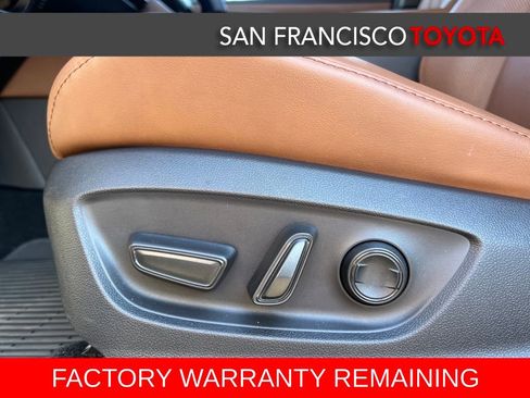 Used 2025 Toyota Crown Signia image 13