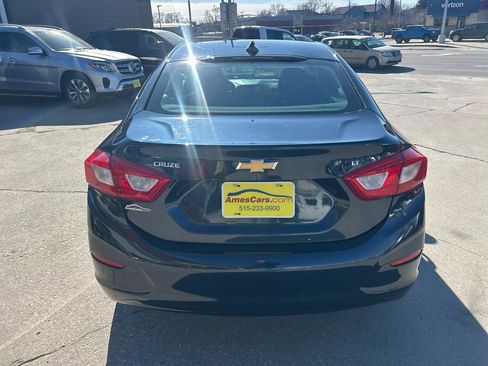 Used 2016 Chevrolet Cruze LT w/ Convenience Package image 4