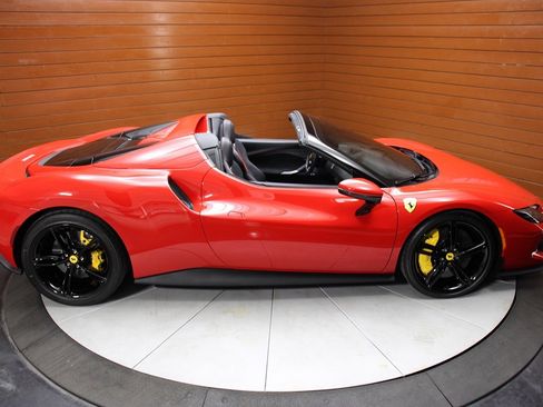 Used 2025 Ferrari 296 GTS image 57