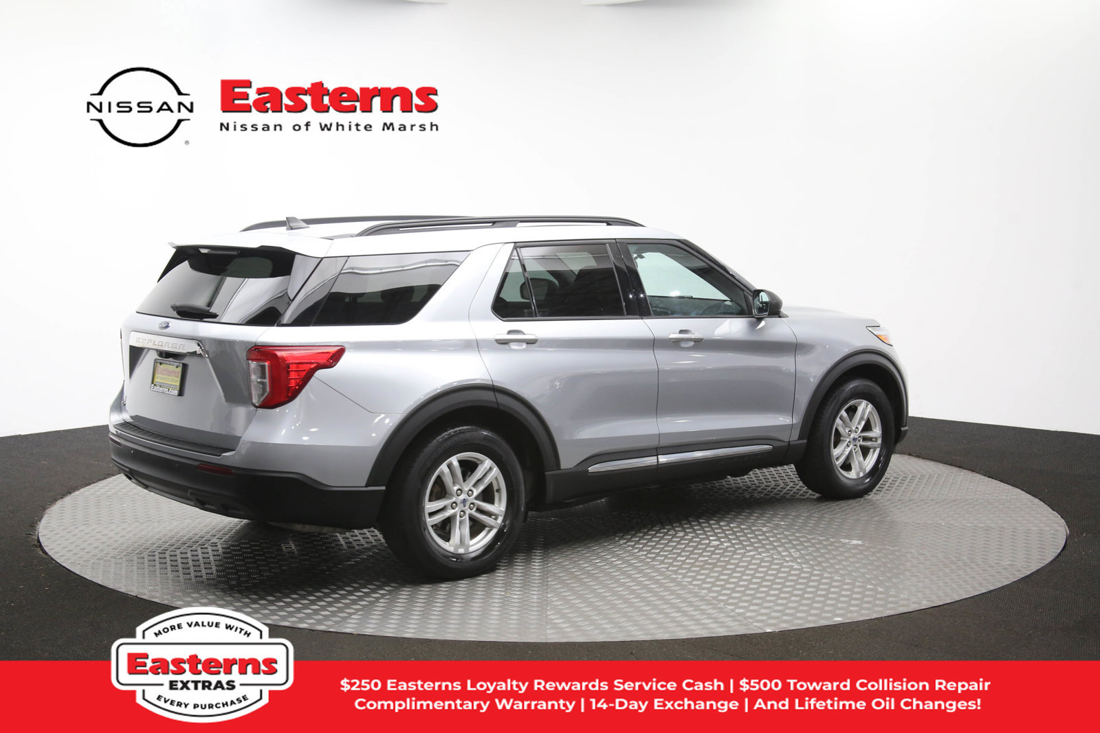 Used 2023 Ford Explorer XLT RWD image 36