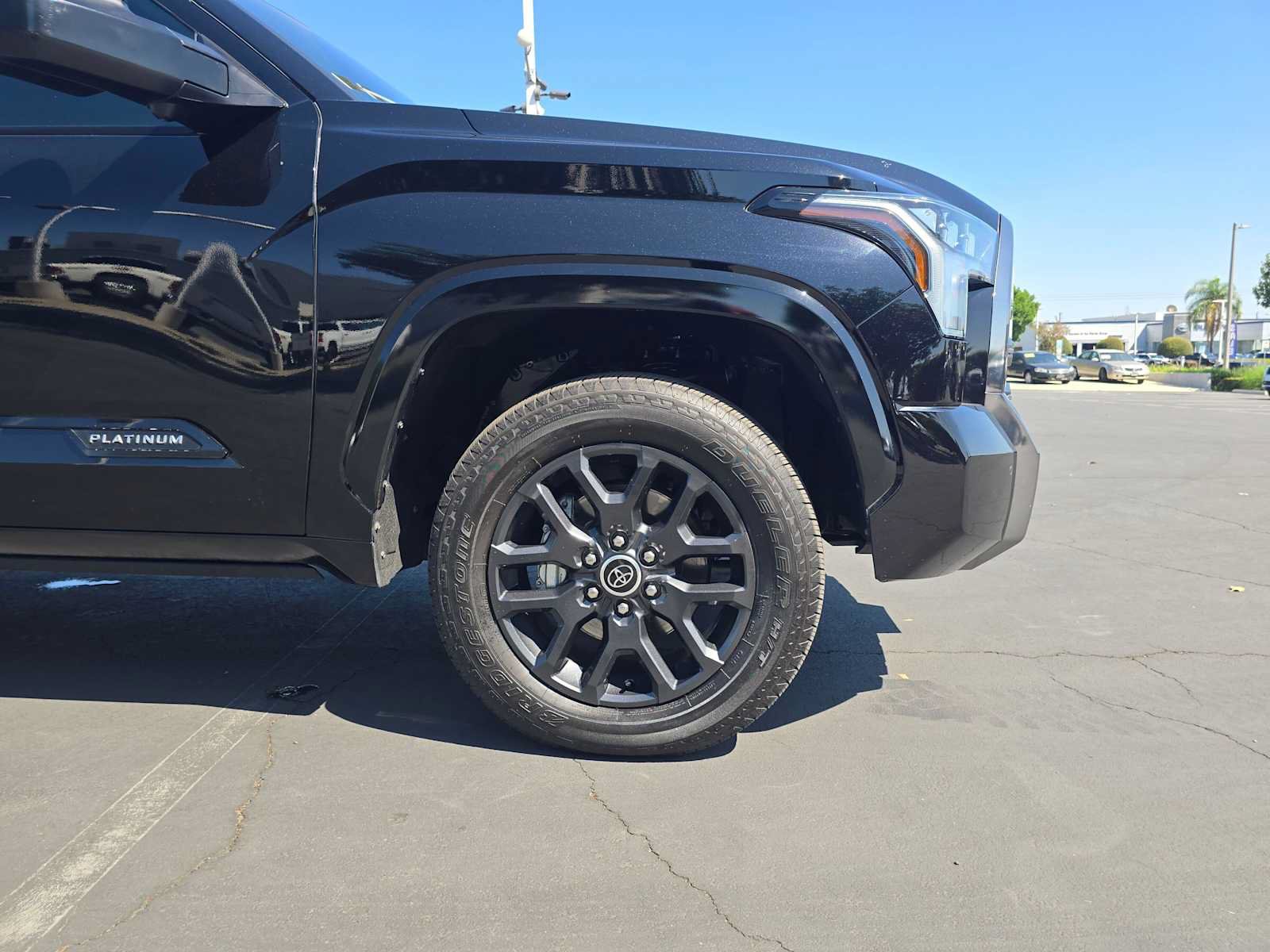 Used 2023 Toyota Tundra Platinum w/ Advanced Package AWD/4WD image 9
