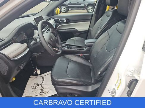 Used 2023 Jeep Compass Limited AWD/4WD image 6