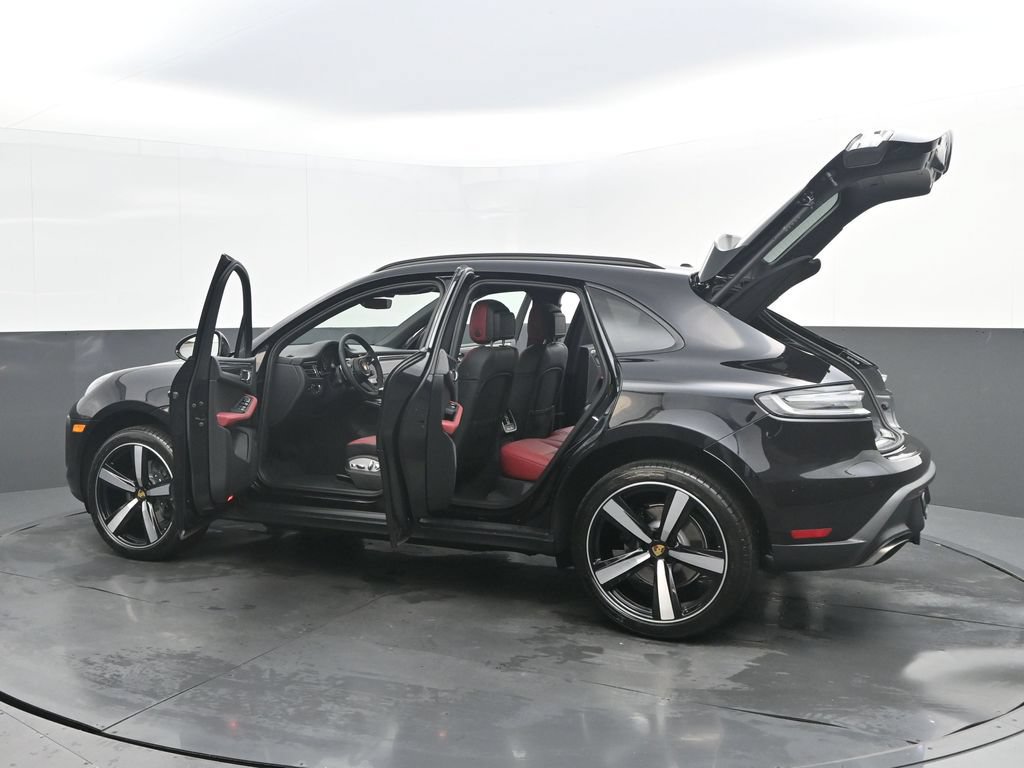 New 2026 Porsche Macan AWD/4WD image 36
