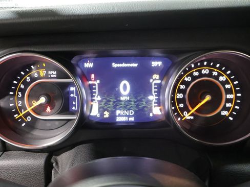 Used 2020 Jeep Gladiator Overland AWD/4WD image 36