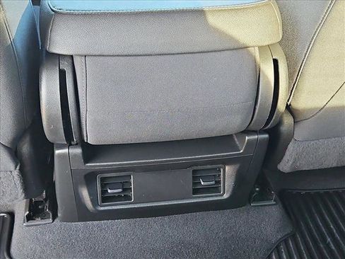 Used 2022 Chevrolet Silverado 1500 Custom image 16