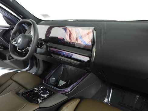 Used 2026 BMW X3 xDrive30 w/ Premium Package image 13