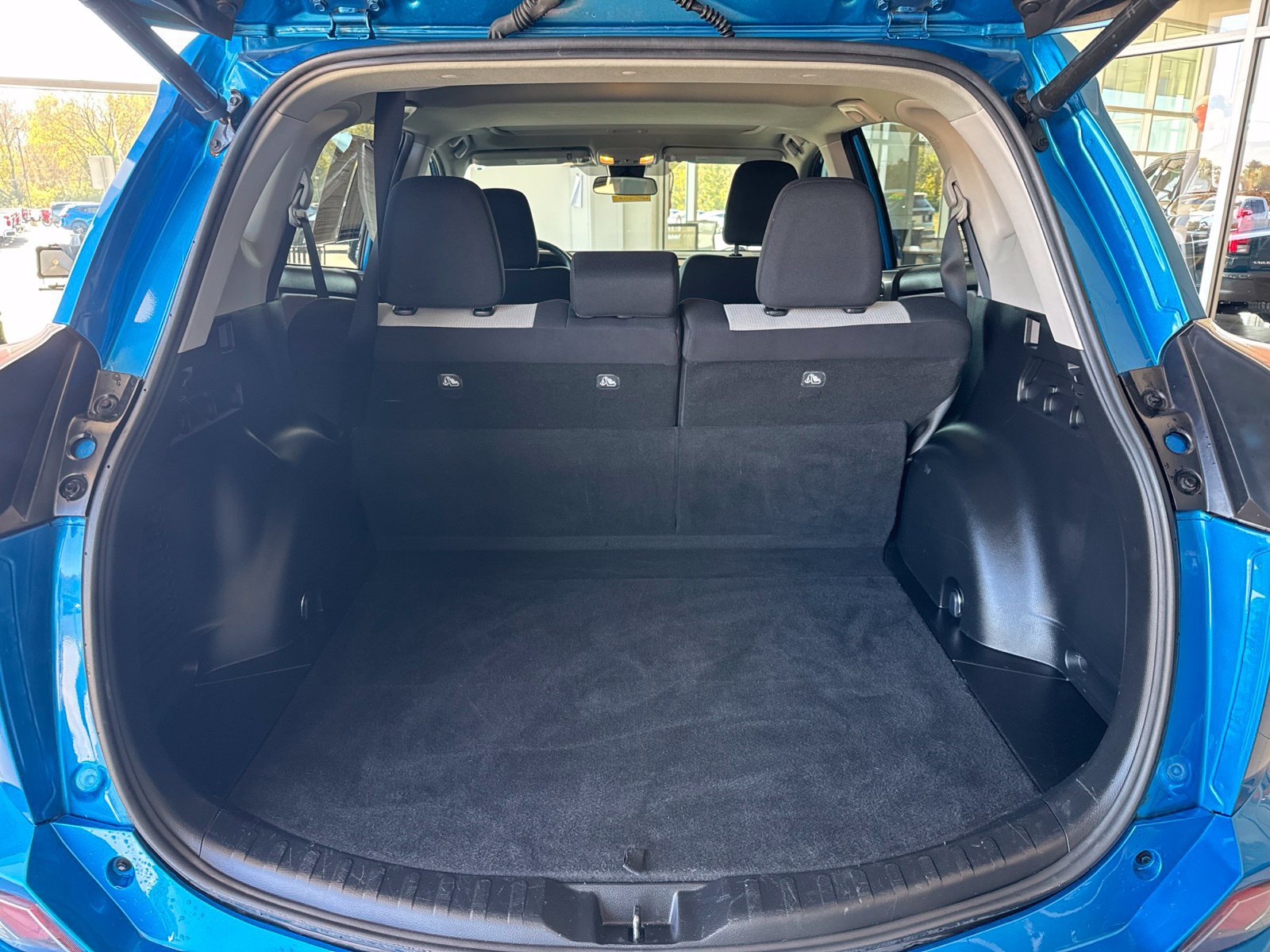 Used 2017 Toyota RAV4 XLE w/ Plus Special Value Package AWD/4WD image 14