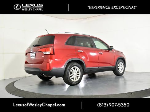 Used 2015 Kia Sorento LX image 6