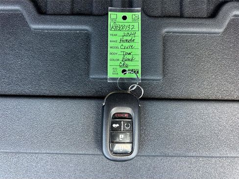 Used 2024 Honda Civic Touring image 38
