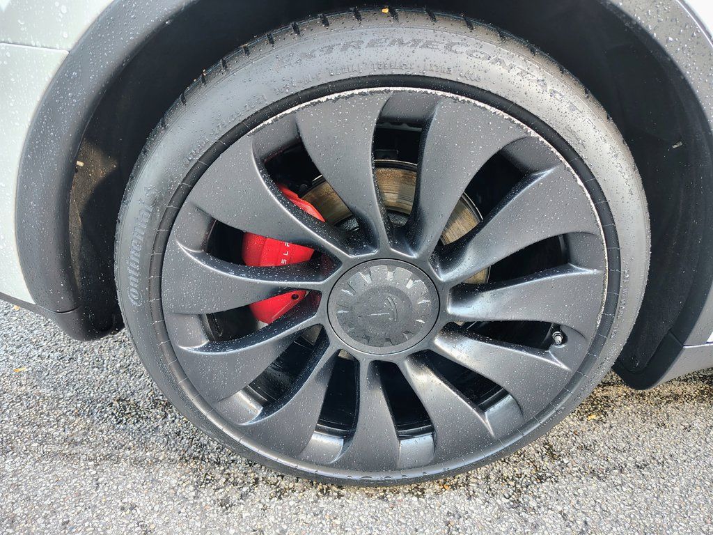 Used 2022 Tesla Model Y Performance AWD/4WD image 14