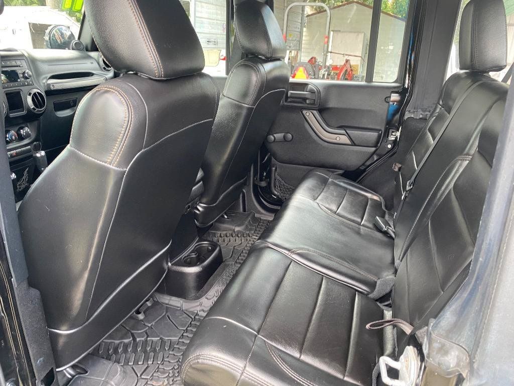 Used 2011 Jeep Wrangler Unlimited Sport w/ Connectivity Group AWD/4WD image 16