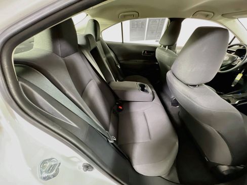 Used 2025 Toyota Corolla LE FWD image 23