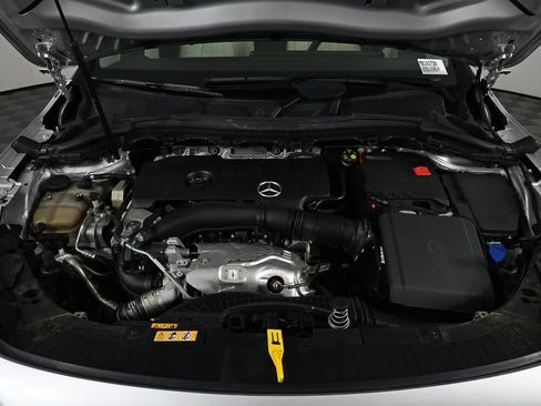 Certified 2021 Mercedes-Benz GLA 250 image 33