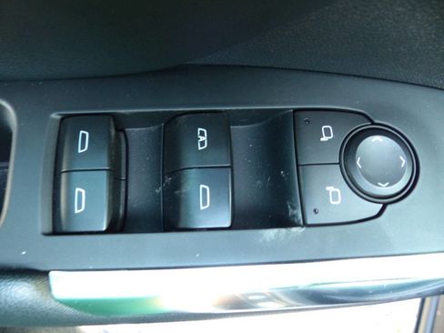 Used 2024 Chevrolet Traverse LT w/ Midnight/Sport Edition image 23