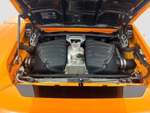 Used 2020 Lamborghini Huracan EVO RWD image 30