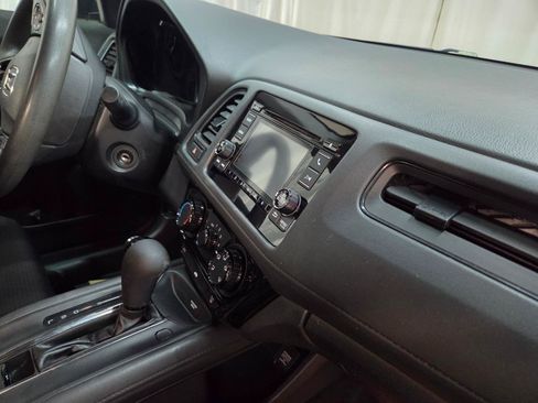 Used 2020 Honda HR-V LX image 24