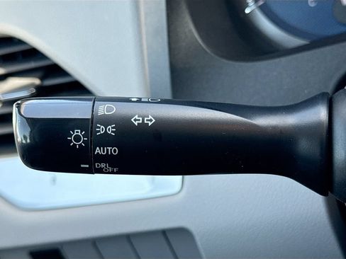 Used 2019 Toyota Sienna LE FWD image 12