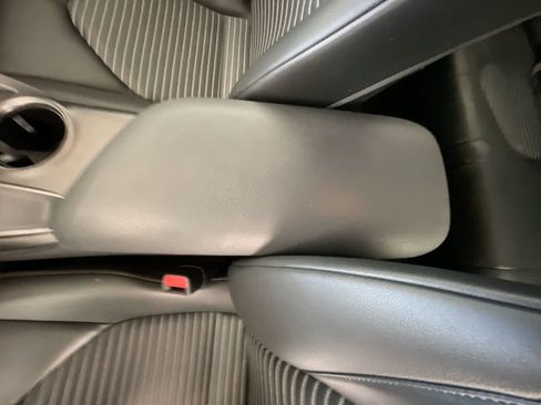 Used 2023 Toyota Camry SE FWD image 21