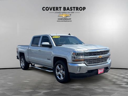 Used 2018 Chevrolet Silverado 1500 LT w/ Texas Edition RWD image 6