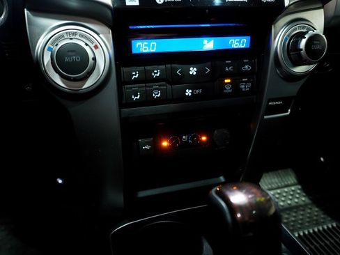 Used 2023 Toyota 4Runner Limited image 19