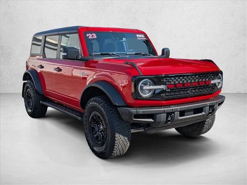 Certified 2023 Ford Bronco Wildtrak AWD/4WD image 3