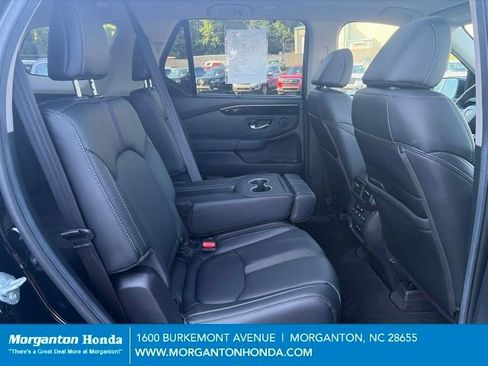 Used 2025 Honda Pilot Touring image 43