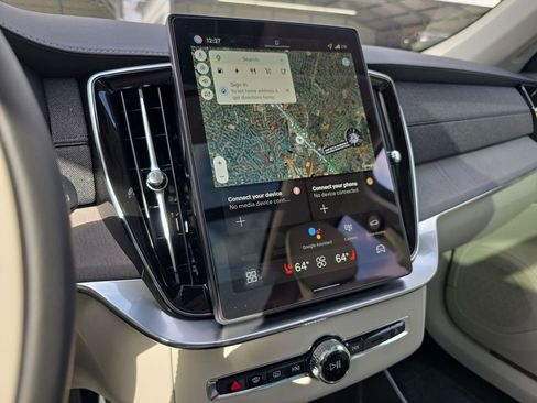 New 2026 Volvo XC90 T8 Ultra w/ Protection Package Premier image 30