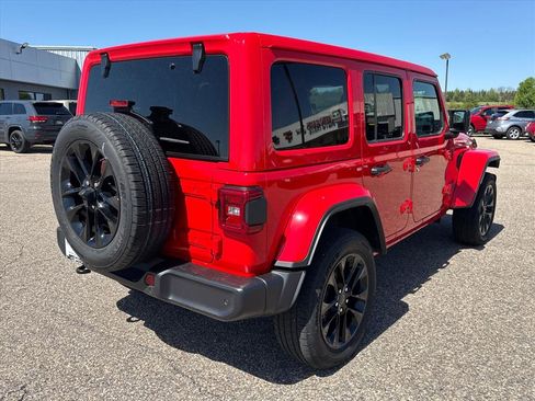 Used 2025 Jeep Wrangler Sahara 4xe w/ Safety Group AWD/4WD image 5