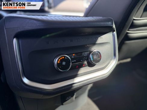 Used 2025 Ford Expedition Platinum image 44