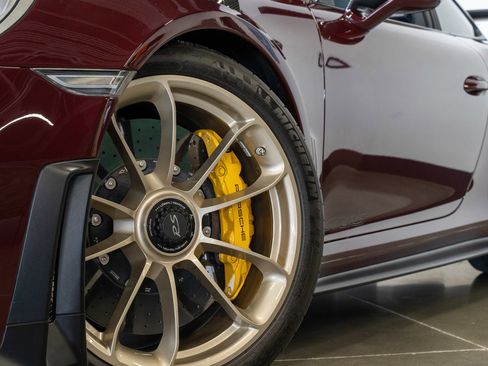 Used 2018 Porsche 911 GT2 RS RWD image 27