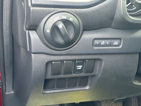 Certified 2017 Nissan Titan S image 12