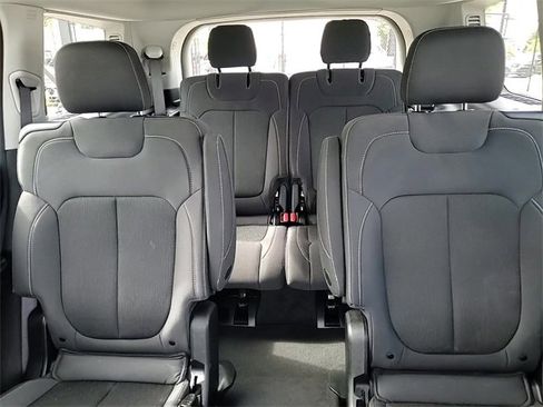 Used 2023 Jeep Grand Cherokee L Laredo image 22