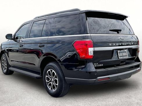 Used 2024 Ford Expedition XLT RWD image 16