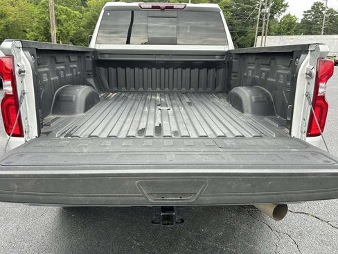 Used 2023 Chevrolet Silverado 3500 LTZ AWD/4WD image 17