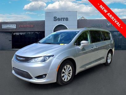 Used 2018 Chrysler Pacifica Touring-L Plus
