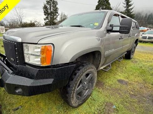 Used 2014 GMC Sierra 2500 Denali w/ Suspension Package, Off-Road image 1