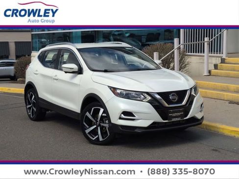 Certified 2022 Nissan Rogue Sport SL image 1