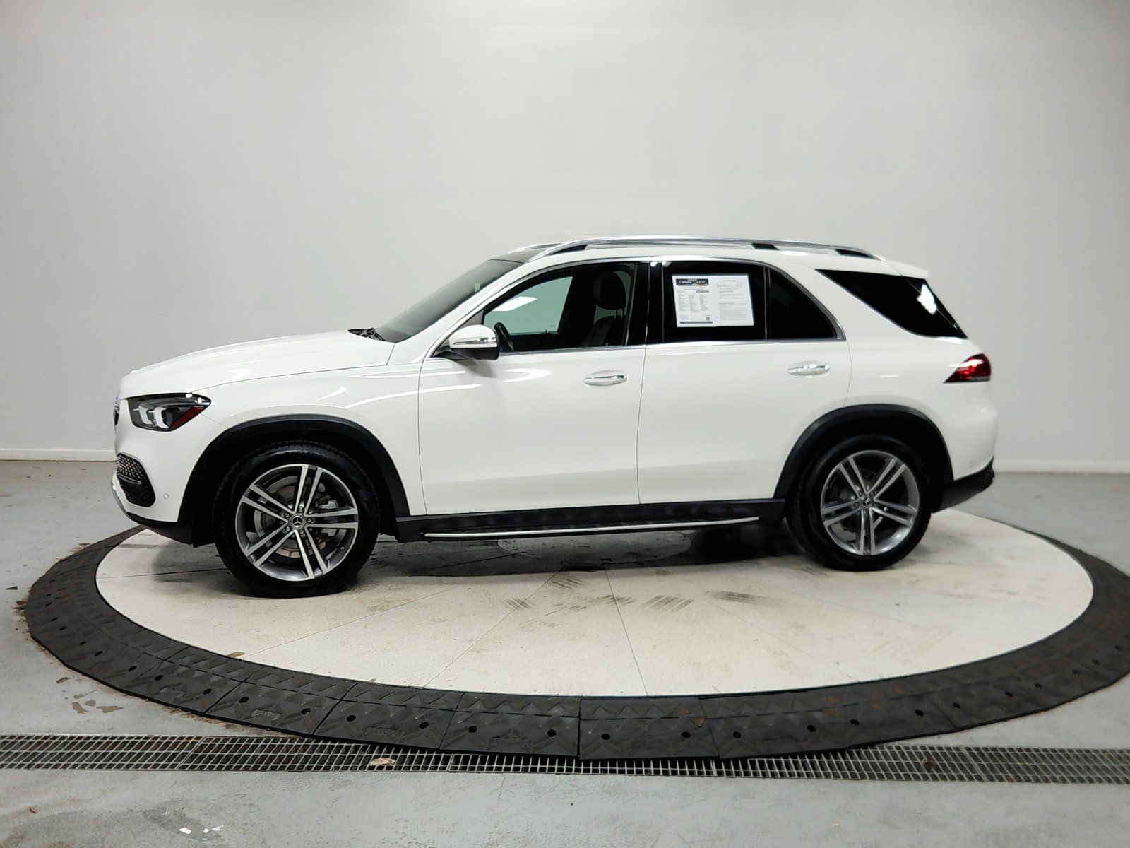 Used 2022 Mercedes-Benz GLE 350 image 5
