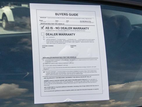Used 2024 Nissan Versa SR FWD image 28