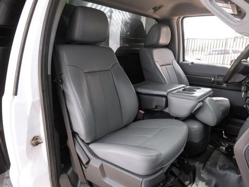 Used 2015 Ford F550 4x4 Regular Cab Super Duty image 20