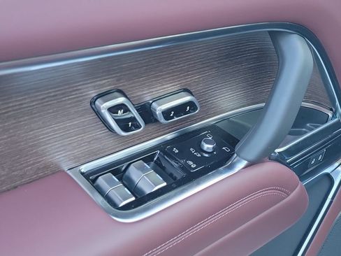 New 2026 Land Rover Range Rover SE AWD/4WD image 23