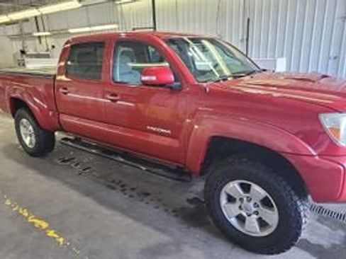 Used 2012 Toyota Tacoma 4x4 Double Cab w/ TRD Sport Pkg image 1
