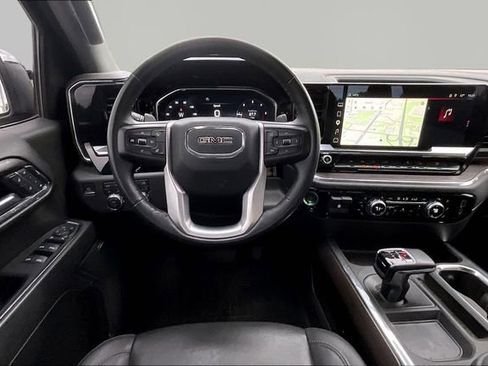 Used 2023 GMC Sierra 1500 SLT w/ SLT Premium Package AWD/4WD image 8