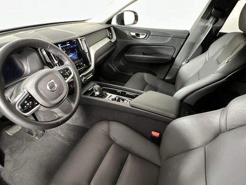 Certified 2025 Volvo XC60 B5 Plus image 15