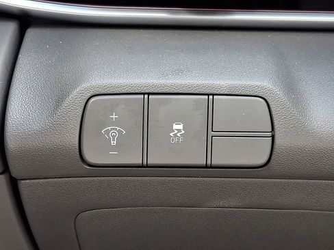 Used 2024 Hyundai Elantra SEL FWD image 22
